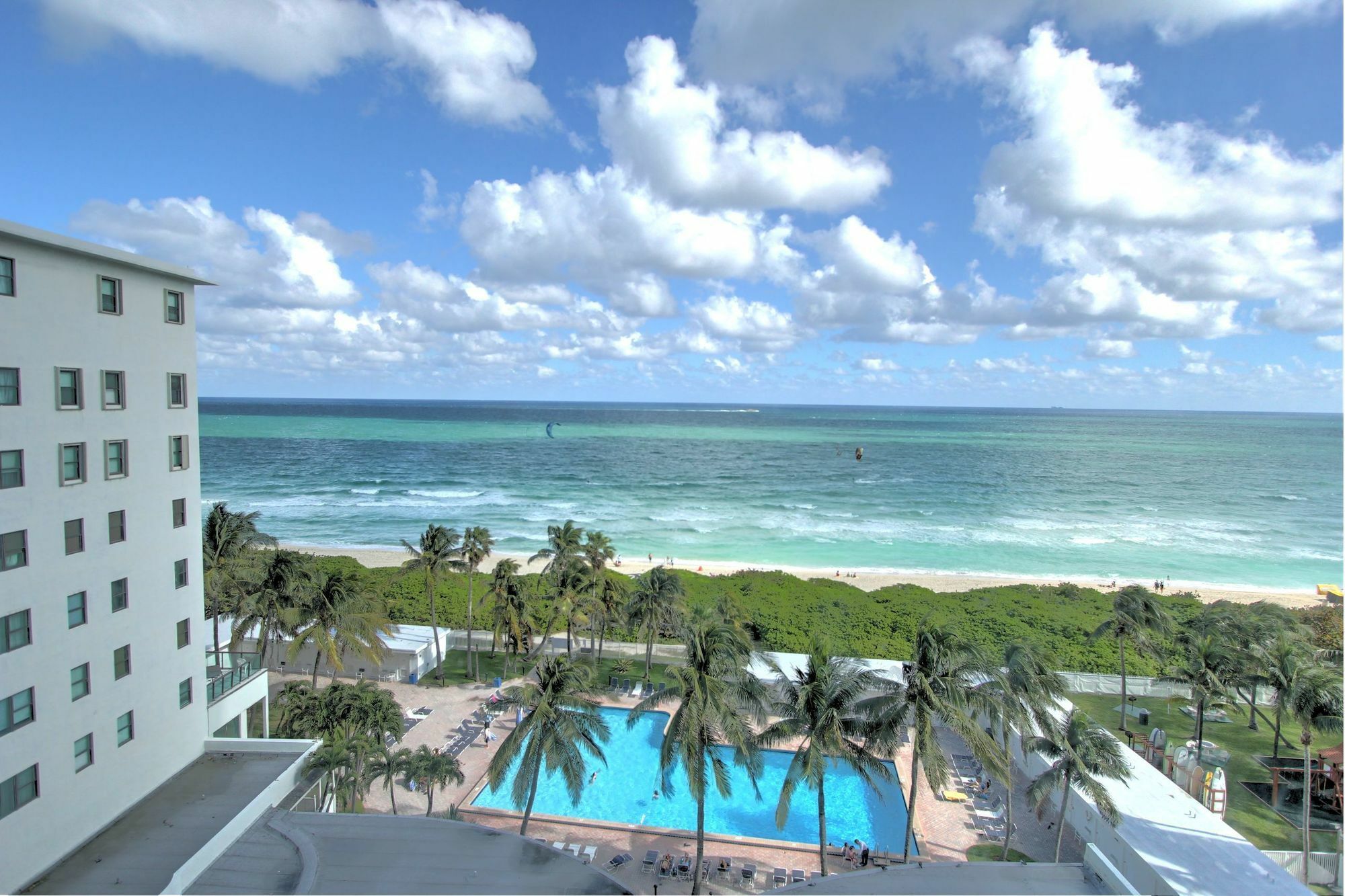 Private Apartments At The Casablanca Miami Beach Exterior photo